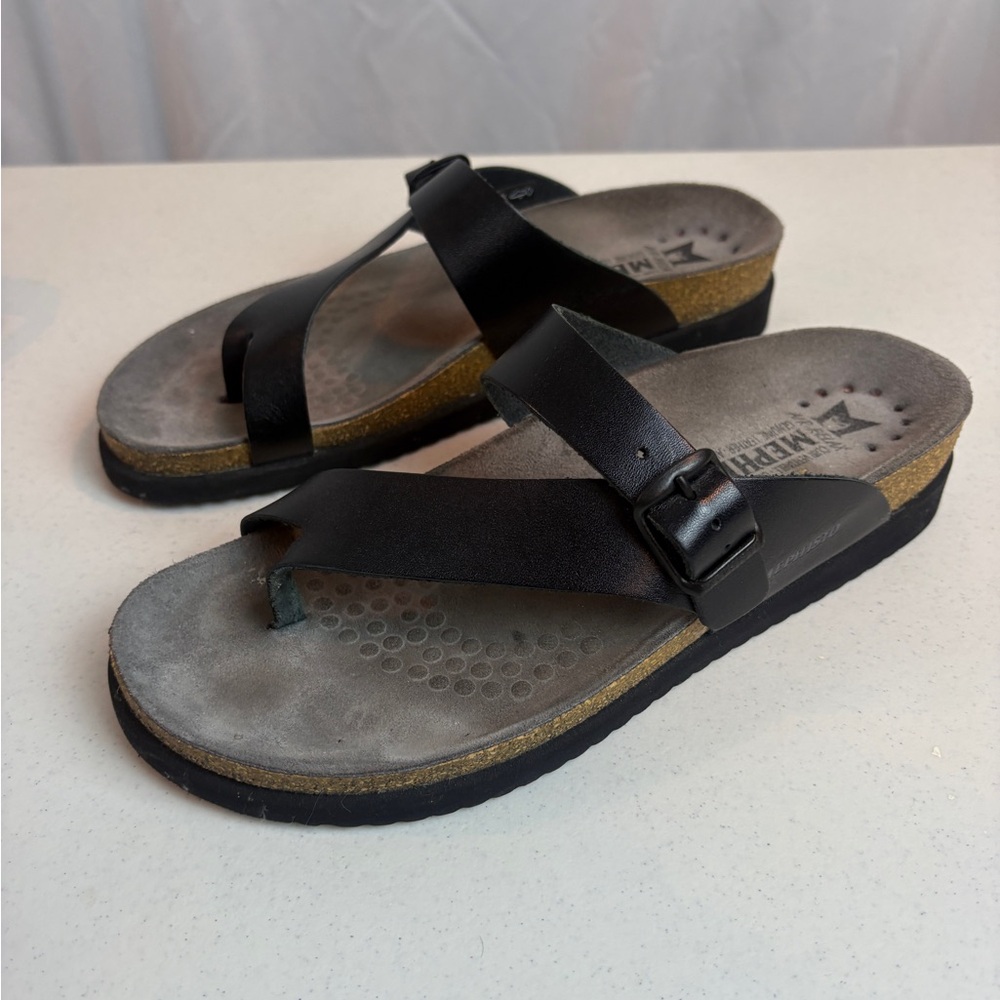 Mephisto Black Leather Toe-Loop Sandals